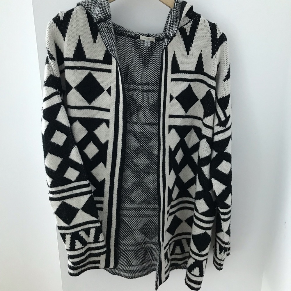 Black and White Tribal Print Cardigan by Ecote